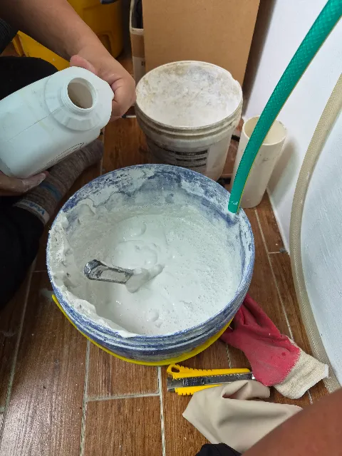 대전 서구 아파트 베란다 누수 원인은 우수관 이었습니다.
